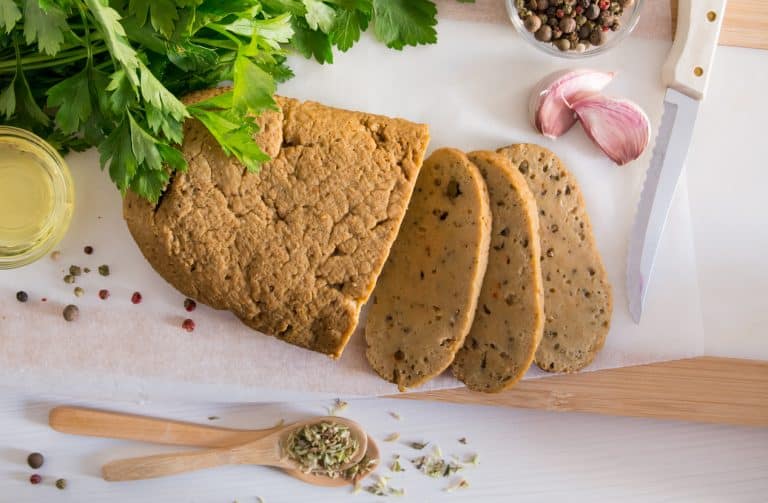 seitan viande végétale vegan repas cuisine tranches aliments régime végétarien