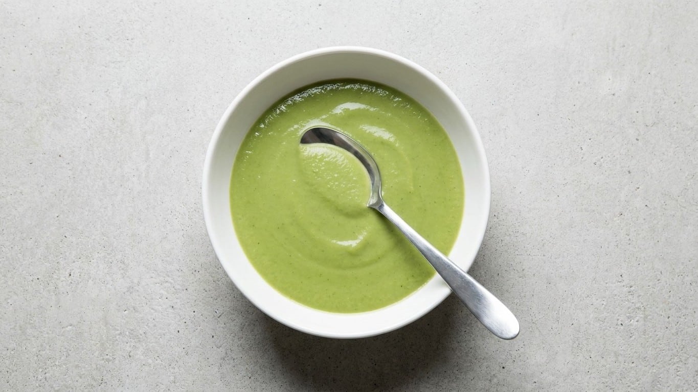 J'ai mixé les cosses de mes petits pois avant de les passer au chinois juste pour tester : mes invités ont cru que mon vel...