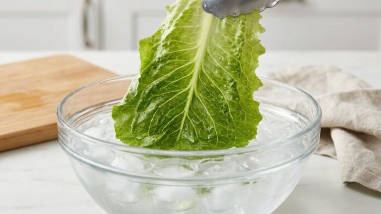 « Je jetais toujours ma salade flétrie à la poubelle » : personne ne m'avait dit ce que 15 minutes dans l'eau glacée faisa...